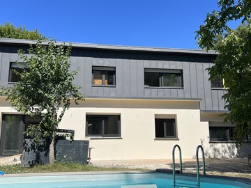 Travaux de bardage en aluminium gris à Vertou